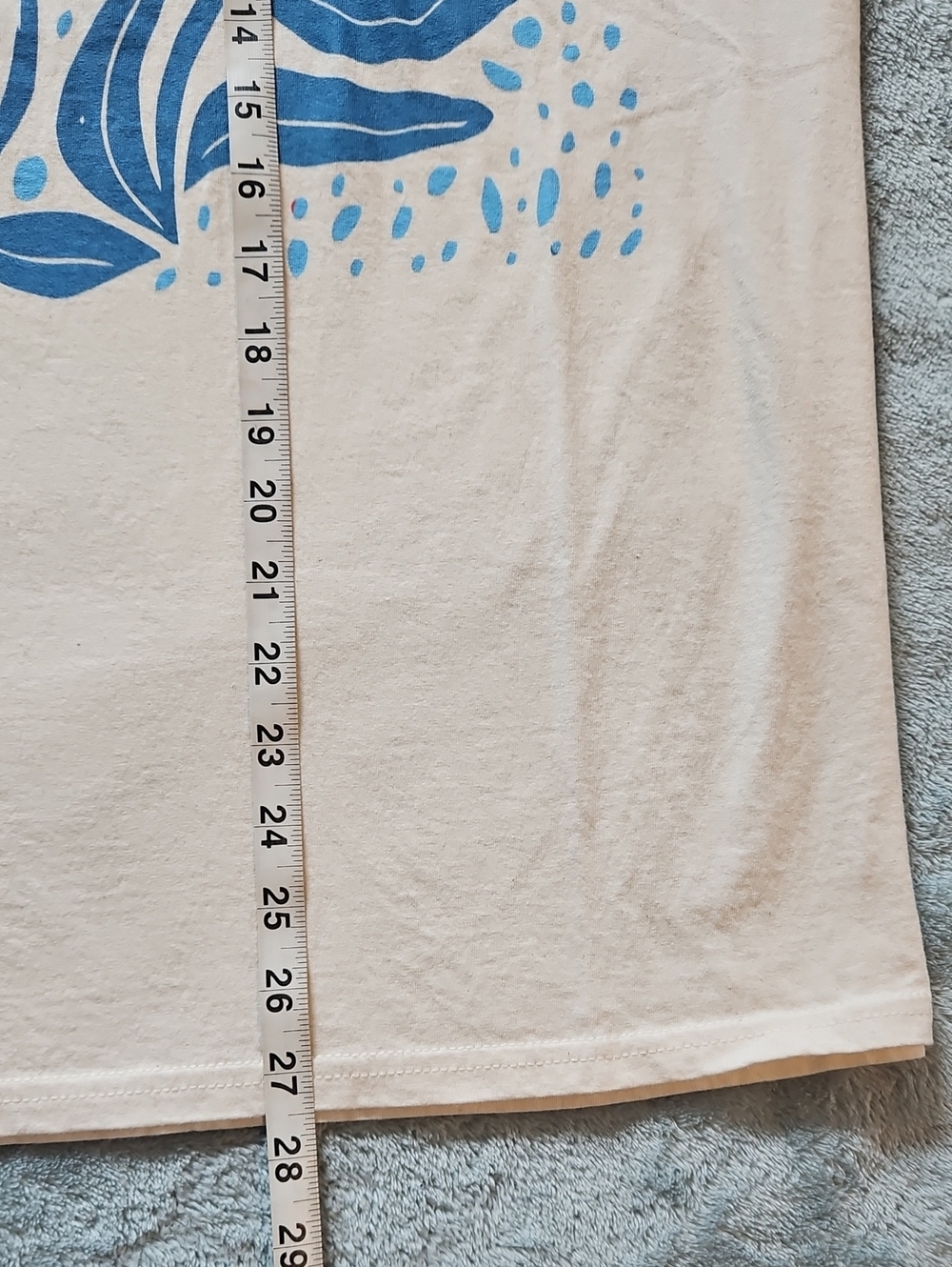 Floral print white short sleeve graphic tee Political Med NWOT Current Events - Picture 5 of 6